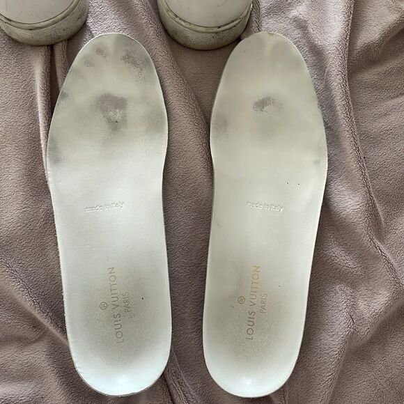 LOUIS VUITTON | Front Row Leather Sneakers - Picture 12 of 16